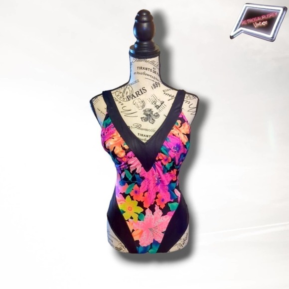 Vintage Totally 80s Neon V Neck Onepiece Bathing Suit, Size 11 - Picture 7 of 9